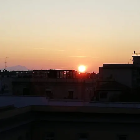 Rosso Di Sera 2* Naples